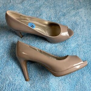 Women shoes, size: 6.5 M